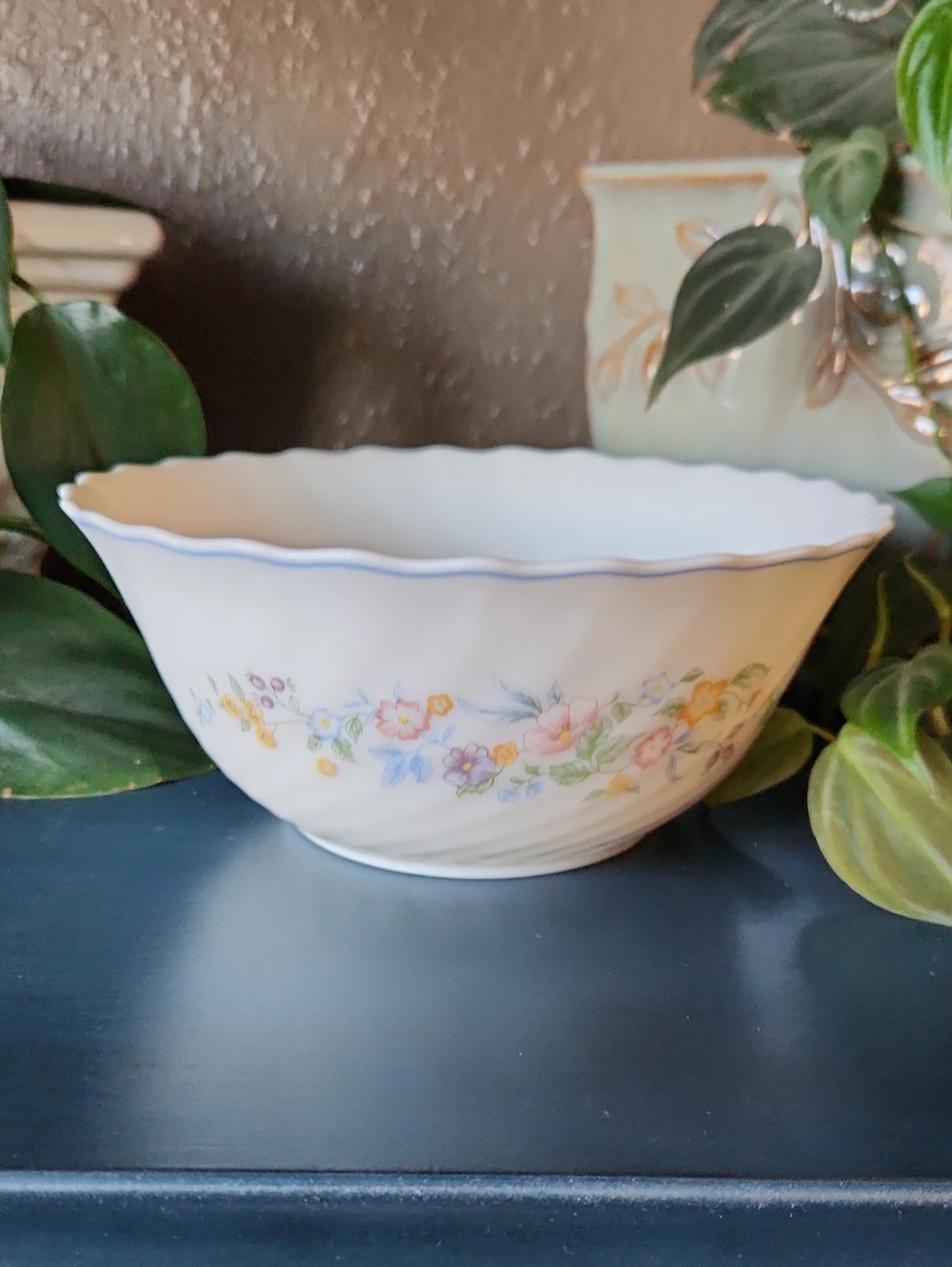 Arcopal Milk Glass Floral Scalloped Edge Bowl, Like New